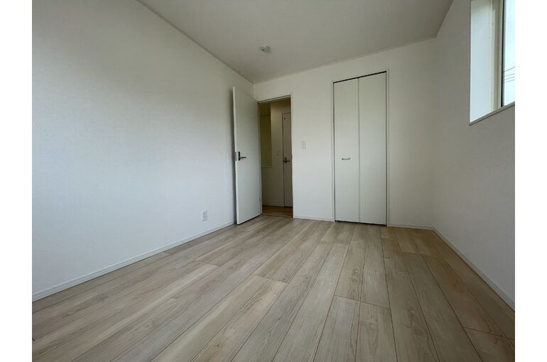 81F4DB3C-FD3F-499B-B370-6AC69F69D6C8