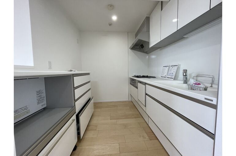 D89AFE14-4EFE-4D52-9C13-6A6D41FF932F