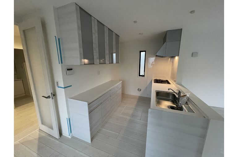 8D74572D-7498-49C5-B7BD-447012132831