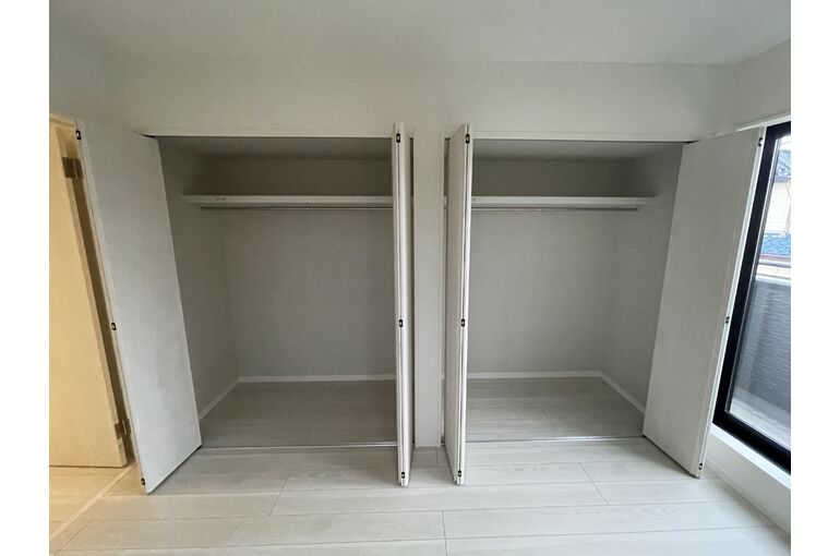 AC870683-37E7-4EBD-B408-1A8F0A22A382