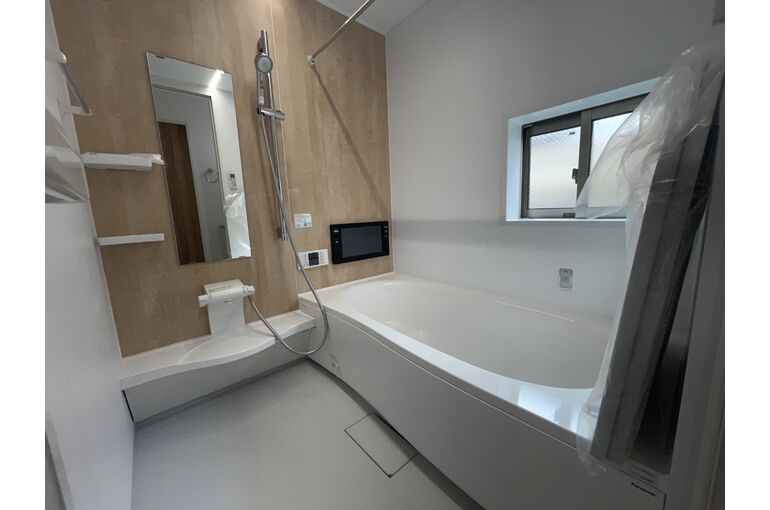 CCB38644-731D-4C82-93CA-6C70ACF0827C