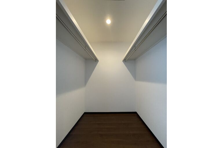 BF918DD2-B8F5-4582-90AB-C69834E4AF7F