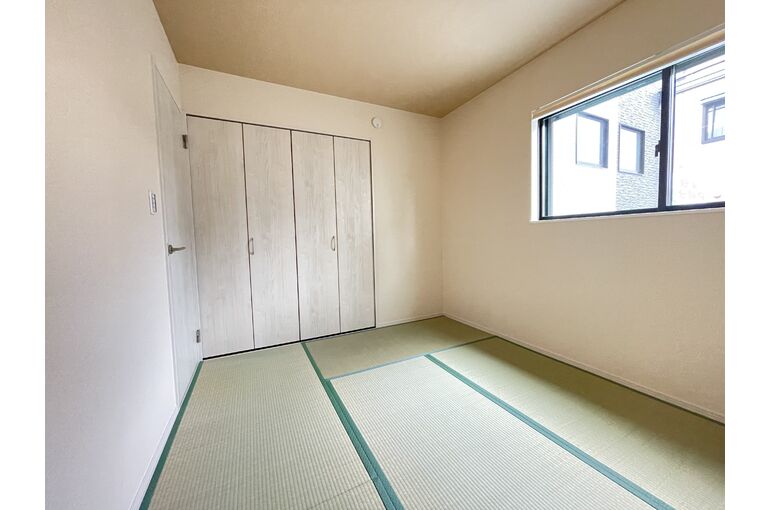 A601EEC0-B320-4A2C-9810-91714CD7B443