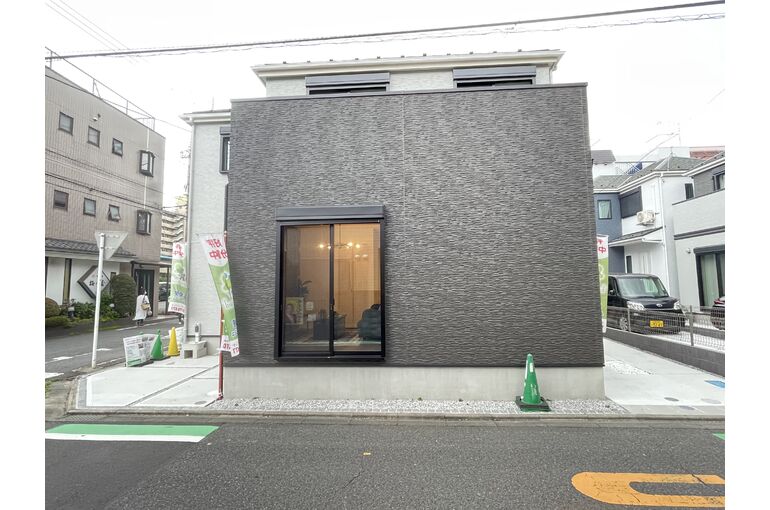 312FC538-4FEA-428B-A0EF-0A4A2055BE1E