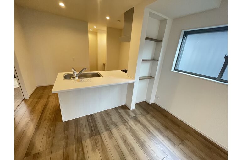 061EB204-BF98-4873-91B5-9B466610BA08