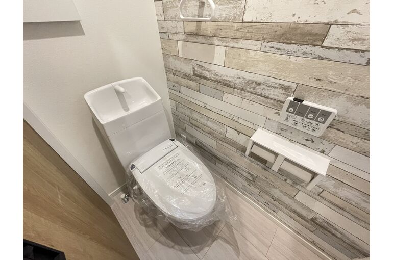 21D7EEC3-208D-406F-AB73-DB9866F1E304