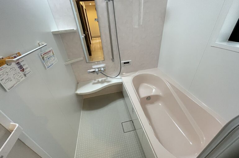 A285C26E-15B6-44D0-990E-FA8B56DCB87A