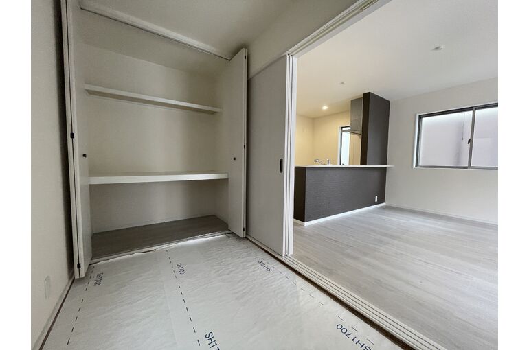 BD61E964-23DC-48CE-BAB8-691DDAD51BCA