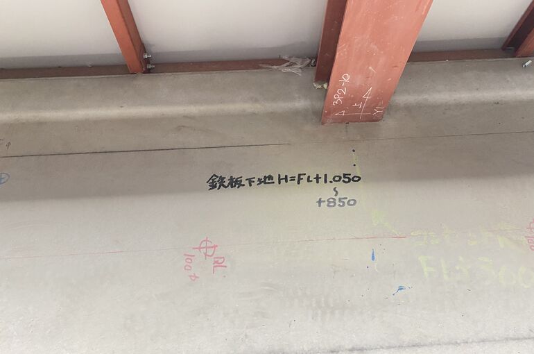 EF351F2D-3B59-44A4-B4A8-4636001B482A
