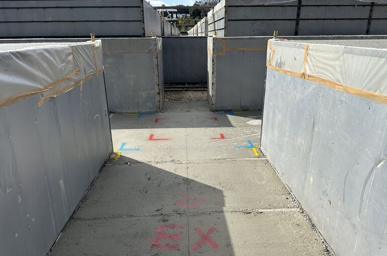 A81E879E-A11C-40C6-9DA2-325B9A4B385D