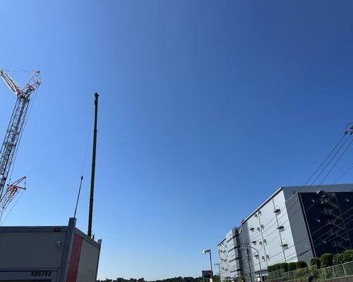 B114DD46-C510-4B31-99DF-C787A1E53ED2