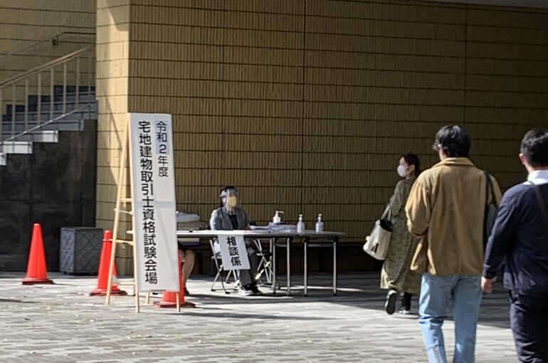 DC86FE82-4BF5-4CCA-9434-9AD9D5957B2B