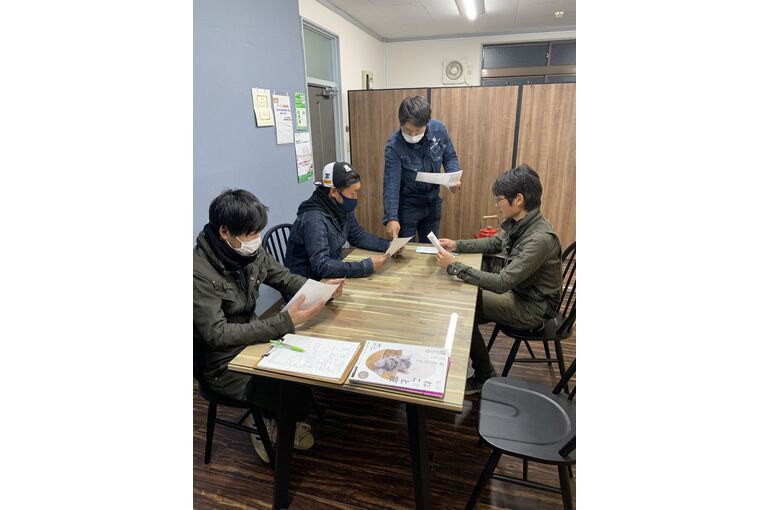 2CA56C96-42FC-45DA-887B-D915034F35D0